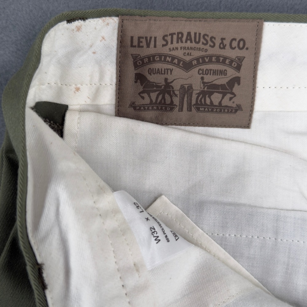 Levis Mens Olive Green Chino Pants Straight Leg Twill Trousers W32 L29 - Picture 2 of 13